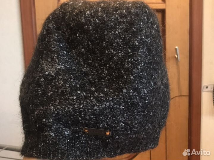 Шапка женская Hugo Boss