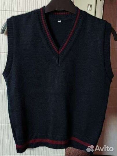 Бу школьные вещи: в размерах 128, 134р