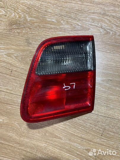 Фонарь задний Mercedes-Benz E-Class W210 2001