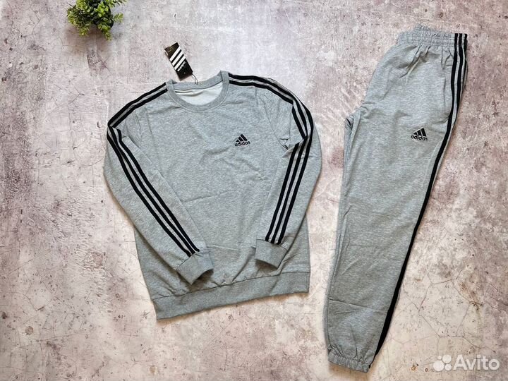 Спортивные костюмы Adidas