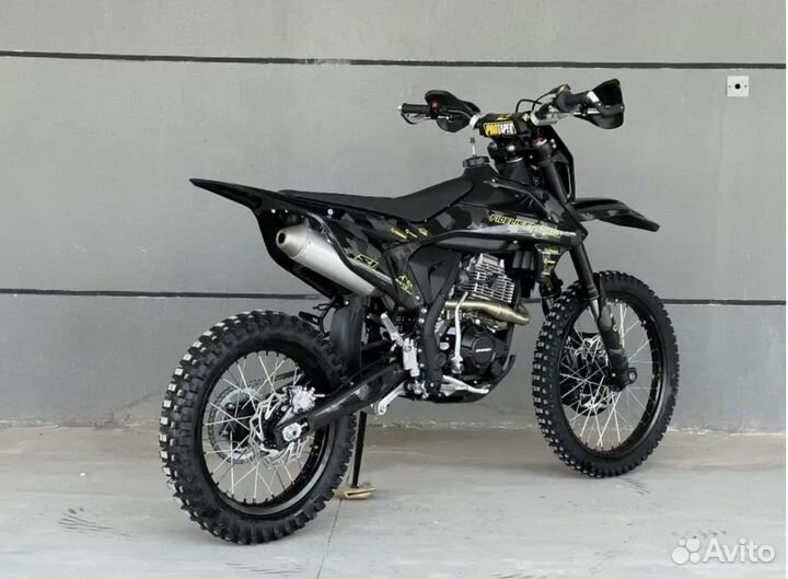 Fidelis Et Fortis S1