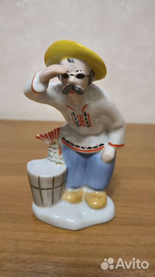 Фарфоровые статуэтки