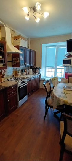 3-к. квартира, 83 м², 7/10 эт.