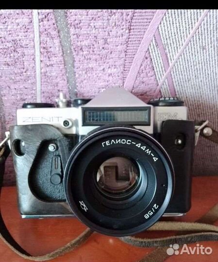 Зеркальный фотоаппарат