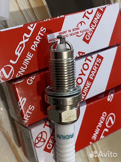 Комплект свечей Toyota Highlander RAV4 SK20BGR11
