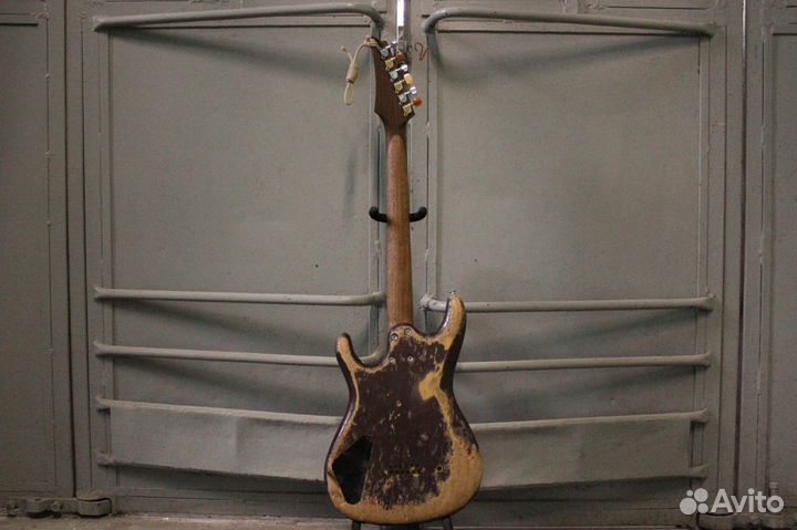 Электрогитара Анархиста