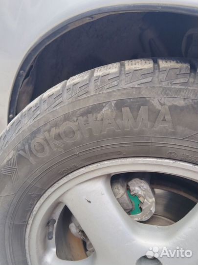 Yokohama Ice Guard G075 215/65 R16 20E