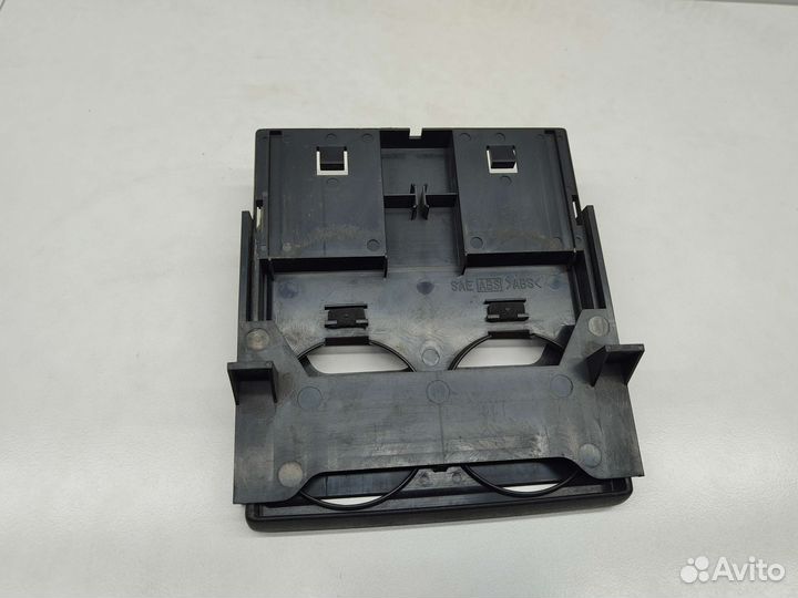 Подстаканник Suzuki Cultus GC21S 1999 г.в