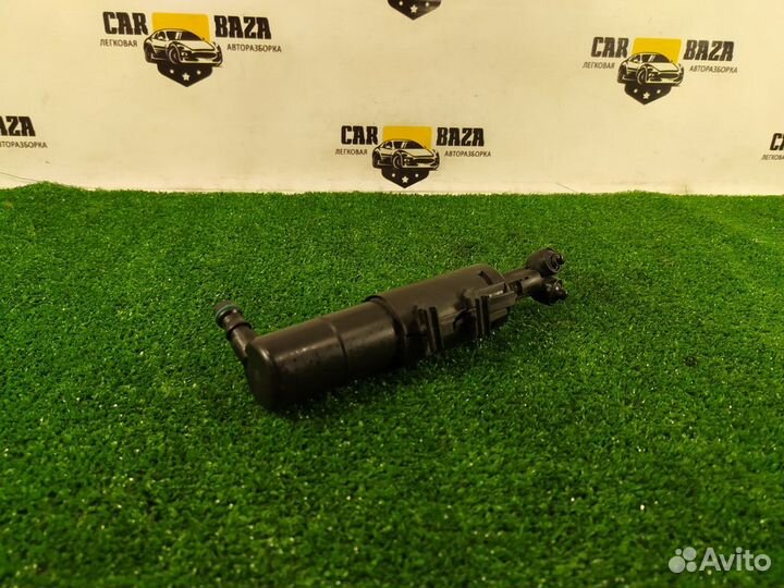 Омыватель фары правой R Mercedes-Benz C-class