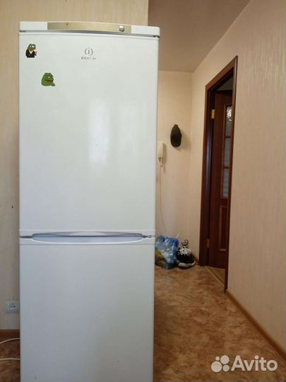 Продам холодильник бу