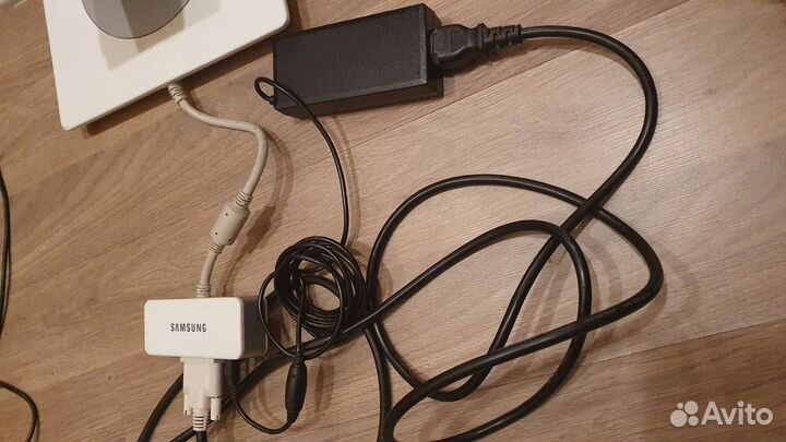 Монитор Samsung SyncMaster 970P