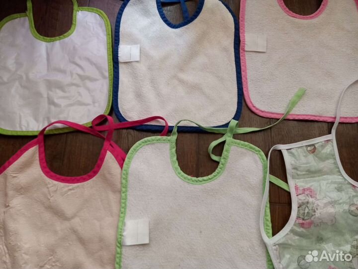 Слюнявчики, нагрудники