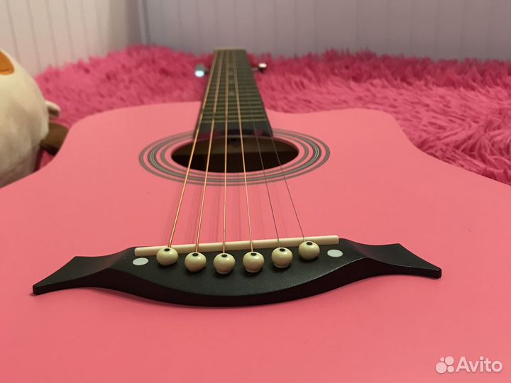 Акустическая гитара Belucci 3820 розовая