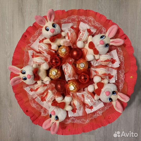 Конфетные букеты, букеты с игрушками