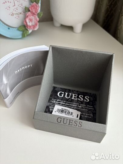 Часы наручные женские guess