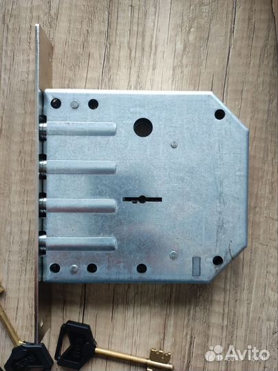 Замок сувальдный Эльбор Базальт 1.05.01