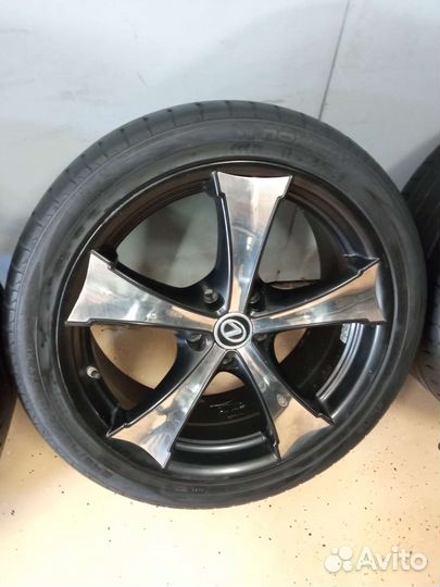 Комплект колес nokian R18 на lexus