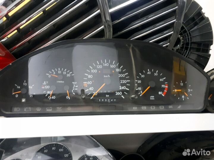 Щиток приборов Мерседес W140