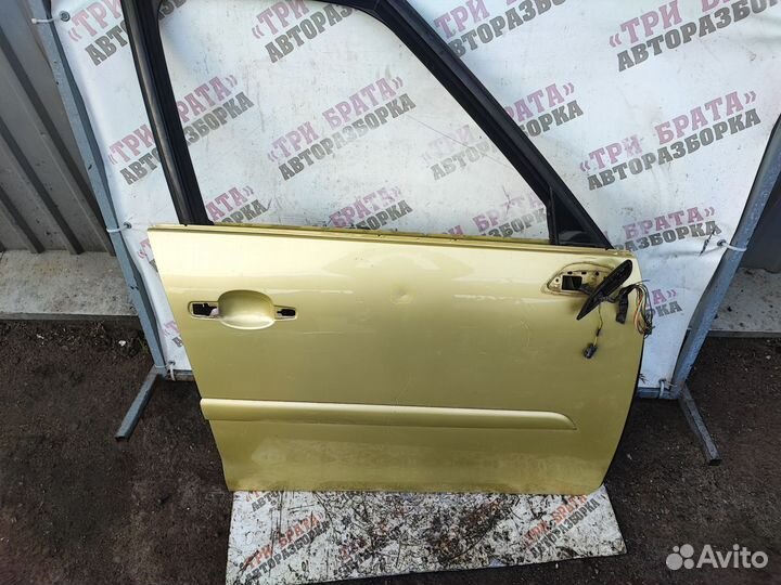 Ситроен С4 Пикассо Дверь передняя Прав