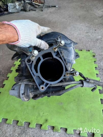 Форд фокус 2 коллектор впускной 1,8 L