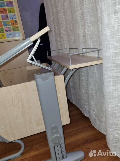Детский стол и стул для школьника