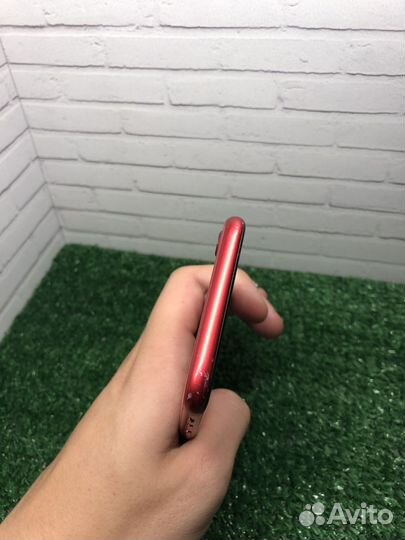 iPhone SE (2020), 64 ГБ