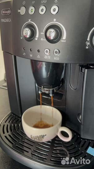 Кофемашина delonghi magnifica