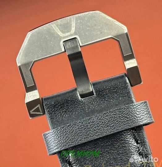 Массивные мужские часы Sevenfriday