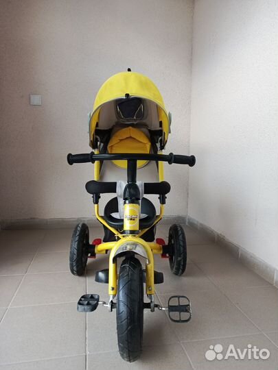 Трёхколесный велосипед- коляска с ручкой