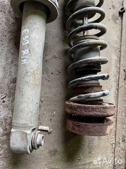 Задняя стойка амортизатор BMW E39 5