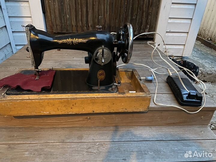 Швейная машинка с электроприводом Подольск