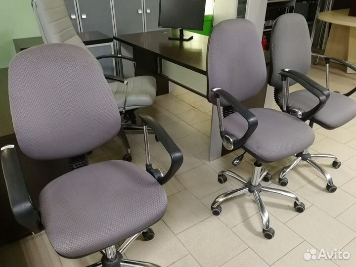 Компьютерное кресло