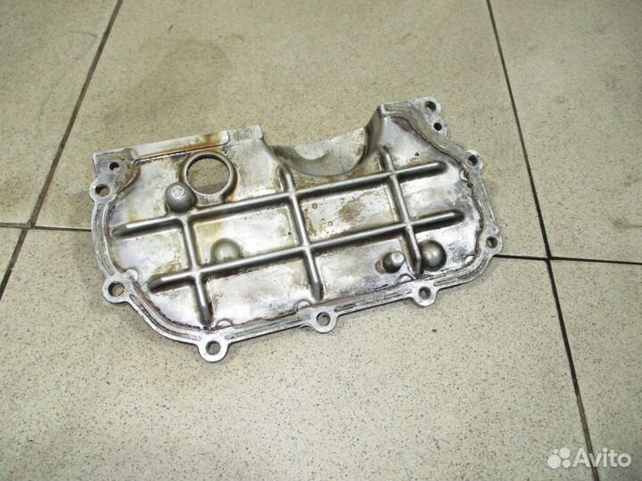 Крышка двигателя передняя Nissan Almera (N16)