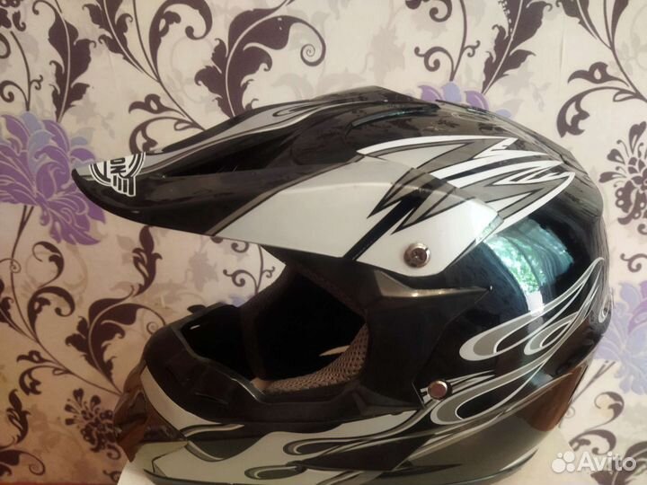Мотошлем кроссовый