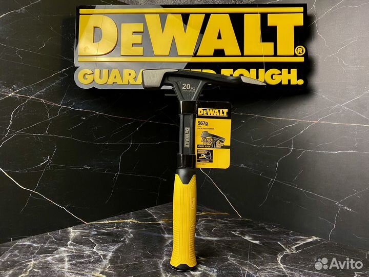 Молоток-кирочка DeWalt dwht51389