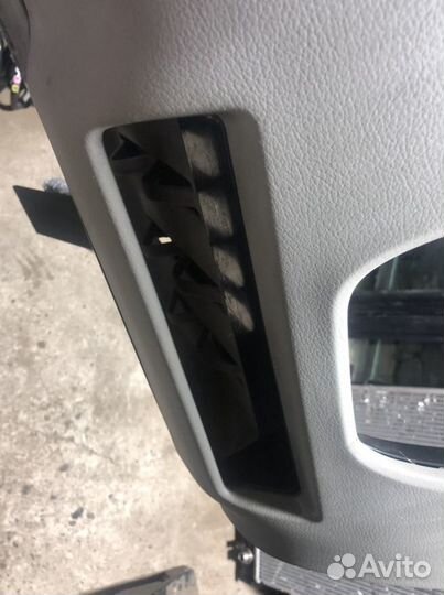 Ниша накладка торпедо ауди а4 б6 б7