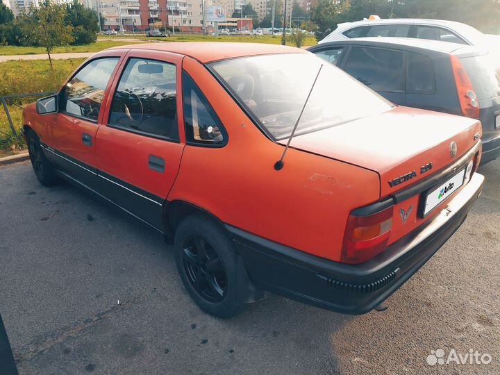 Opel Vectra 2.0 МТ, 1989, 241 906 км
