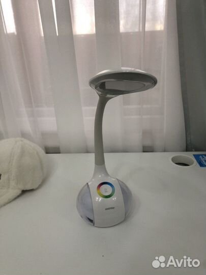 Лампа настольная