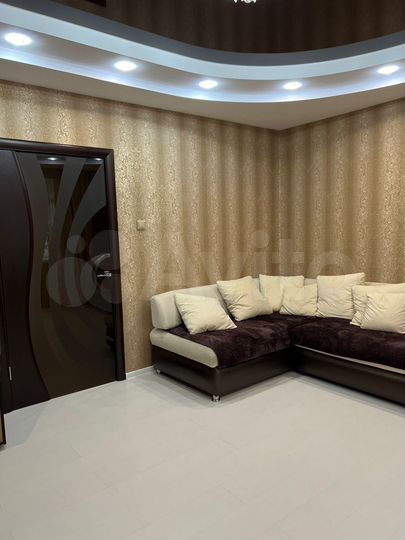 2-к. квартира, 60 м², 7/14 эт.