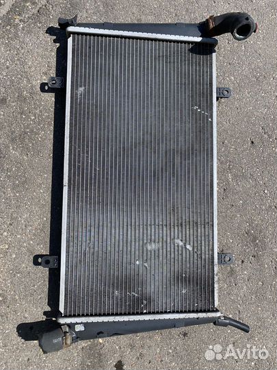 Радиатор охлаждения Mitsubishi Carisma DA5A