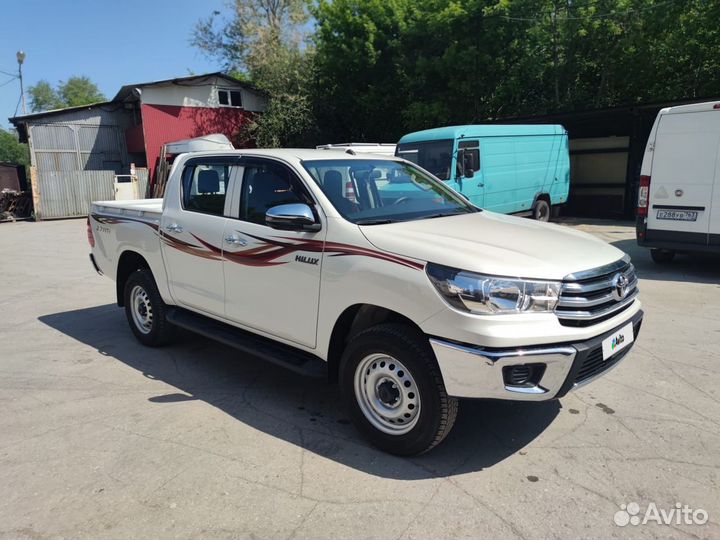 Toyota Hilux 2.7 МТ, 2022, 50 км