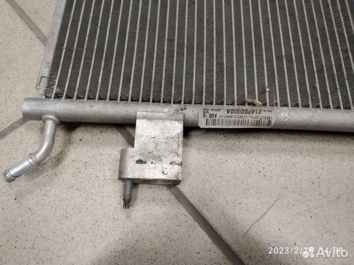 Радиатор двс дополнительный передний Land Rover