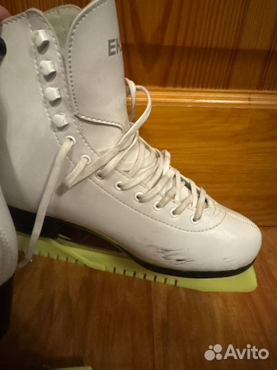 Коньки фигурные женские 40 размер