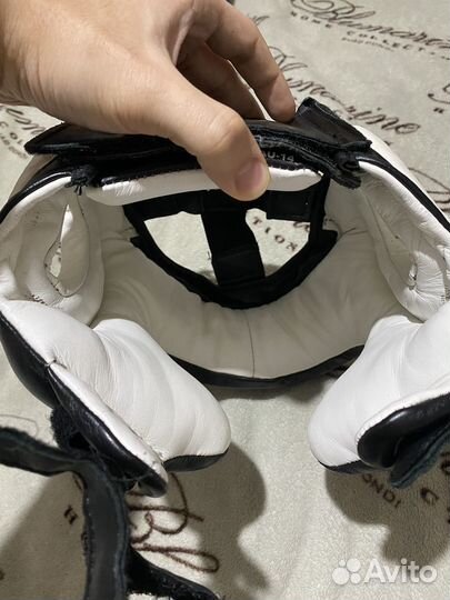 Боксерский шлем Title