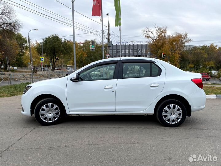 Renault Logan 1.6 AT, 2016, 68 900 км