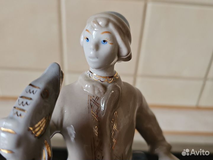 Статуэтка Емеля со щукой