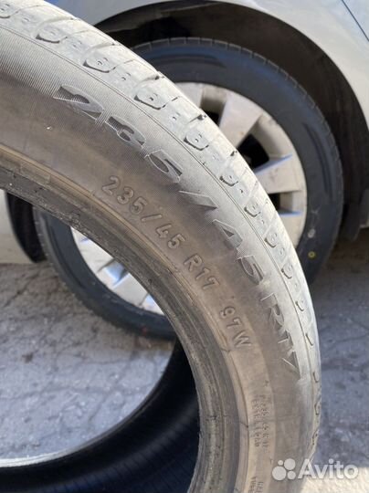 Pirelli Cinturato P7 235/45 R17