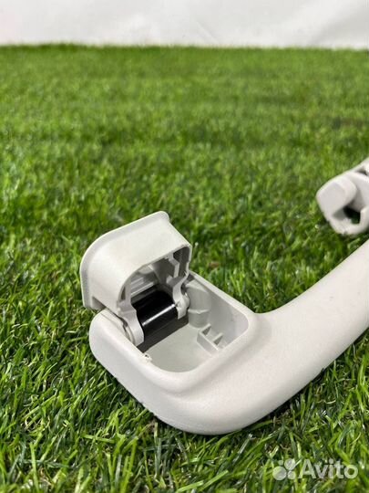 Ручка потолочная задняя левая Ford Escape 4 CX482