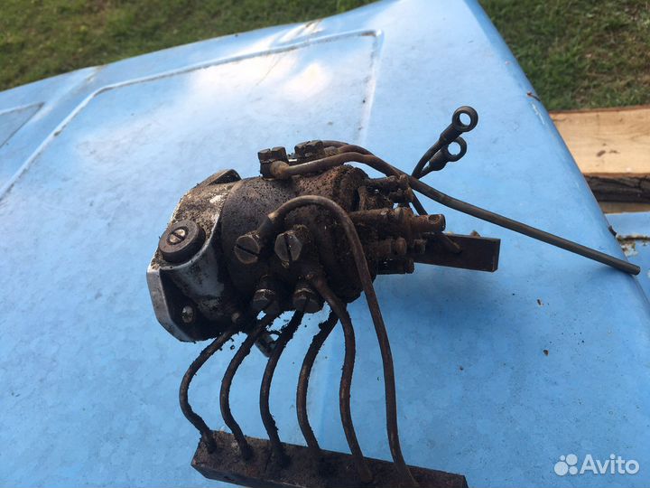 Масляный насос лубрикатор