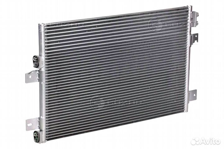 Новый Радиатор кондиционера (конденсер) Luzar
